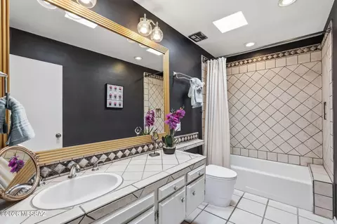 Bath - 2854 W Magee Rd, Tucson, AZ 85742 photo 4 of 4