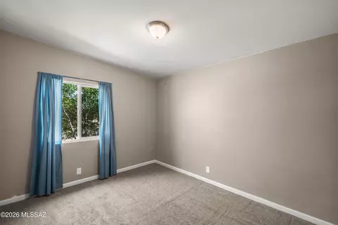 Bedroom - 7140 E 29th St, Tucson, AZ 85710 photo 4 of 6