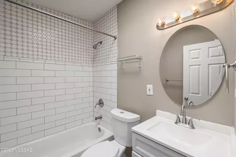 Bath - 7140 E 29th St, Tucson, AZ 85710 photo 1 of 3