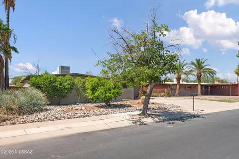 Exterior - 7140 E 29th St, Tucson, AZ 85710 photo 2 of 6