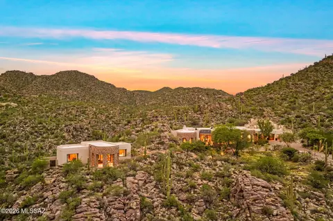 13971 N Jims Deadend Pl, Marana, AZ 85658
