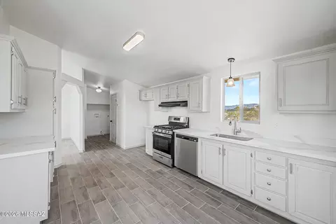 Kitchen - 13701 E Blue Cactus Ln, Vail, AZ 85641 photo 1 of 3