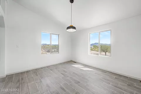 Dining - 13701 E Blue Cactus Ln, Vail, AZ 85641 photo 1 of 2