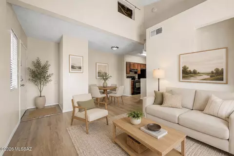 1745 E Glenn St #202, Tucson, AZ 85719