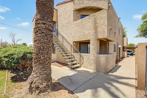1745 E Glenn St #202, Tucson, AZ 85719