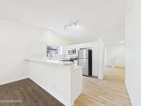 Entry Way - 10051 E Watson Dr, Tucson, AZ 85730 photo 1 of 1