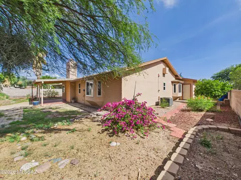 Exterior - 10051 E Watson Dr, Tucson, AZ 85730 photo 7 of 7