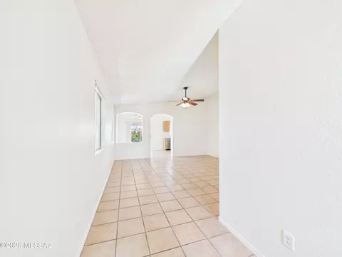 Entry Way - 4641 S Fenwick Dr, Tucson, AZ 85730 photo 2 of 3