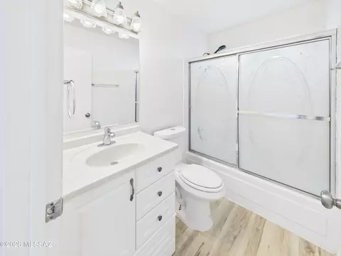 Bath - 8347 E Ruby Dr, Tucson, AZ 85730 photo 2 of 2