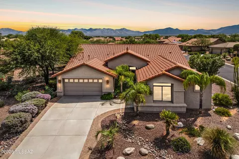 850 N Hale Dr, Green Valley, AZ 85614