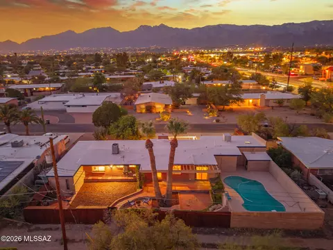 View/Area - 7052 E Baker St, Tucson, AZ 85710 photo 5 of 7
