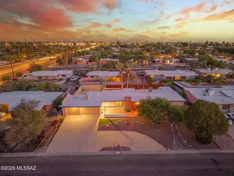 View/Area - 7052 E Baker St, Tucson, AZ 85710 photo 3 of 7
