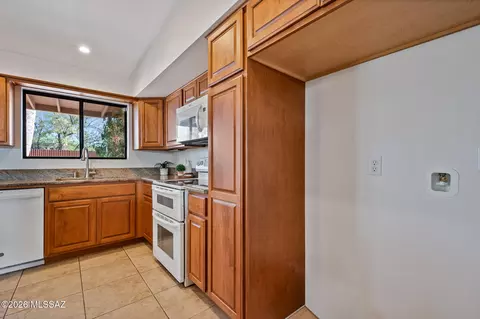 Kitchen - 7052 E Baker St, Tucson, AZ 85710 photo 3 of 6