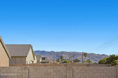 Exterior - 9780 E Gray Hawk Dr, Tucson, AZ 85730 photo 6 of 7