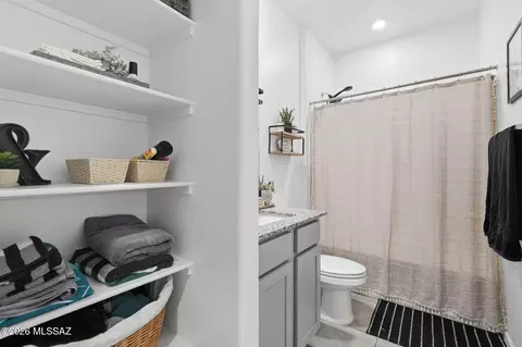 Bath - 9780 E Gray Hawk Dr, Tucson, AZ 85730 photo 1 of 3