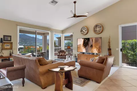 Living - 65555 E Canyon Dr, Tucson, AZ 85739 photo 4 of 7