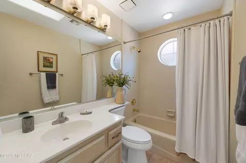 Bath - 65555 E Canyon Dr, Tucson, AZ 85739 photo 4 of 4