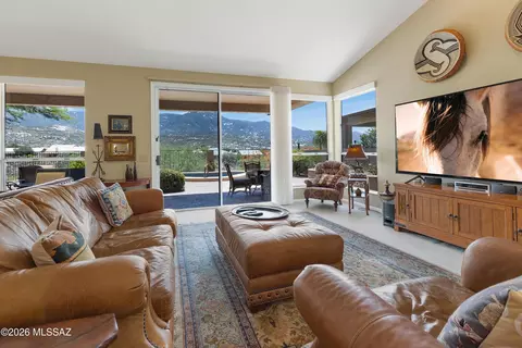 Living - 65555 E Canyon Dr, Tucson, AZ 85739 photo 5 of 7