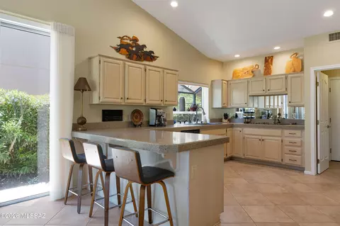 Kitchen - 65555 E Canyon Dr, Tucson, AZ 85739 photo 1 of 3