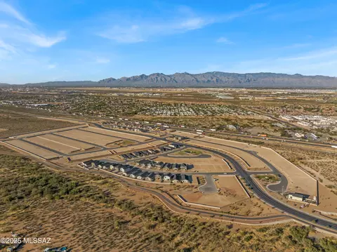 View/Area - 5978 E Jayden Ln, Tucson, AZ 85756 photo 10 of 14