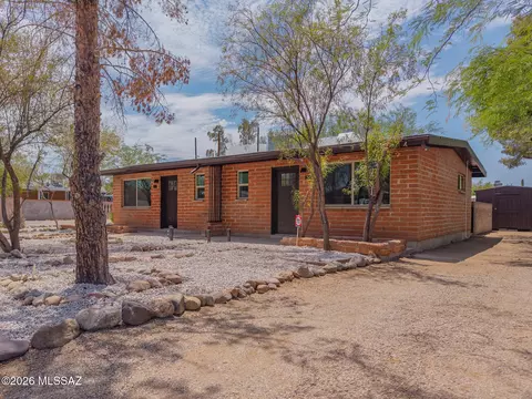 1501 N Benton Pl, Tucson, AZ 85712