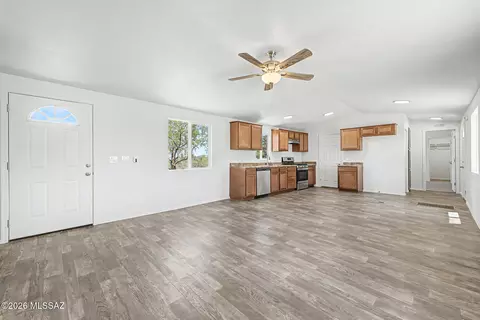 Living - 10325 S Brandywine Ln, Tucson, AZ 85736 photo 4 of 4