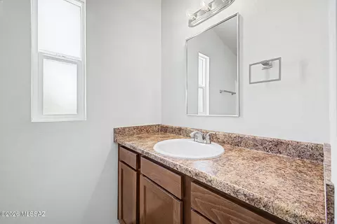 Bath - 10325 S Brandywine Ln, Tucson, AZ 85736 photo 1 of 3