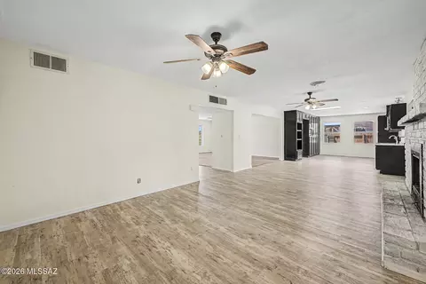 Living - 441 N Bisbee Ave, Willcox, AZ 85643 photo 6 of 6