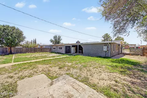 Exterior - 441 N Bisbee Ave, Willcox, AZ 85643 photo 4 of 5