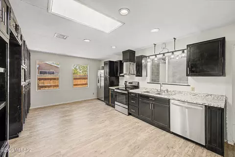 Kitchen - 441 N Bisbee Ave, Willcox, AZ 85643 photo 1 of 2
