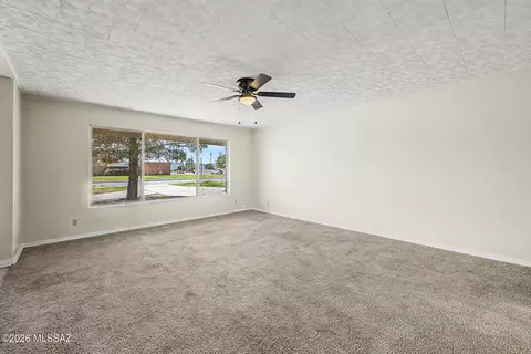 Living - 441 N Bisbee Ave, Willcox, AZ 85643 photo 1 of 6