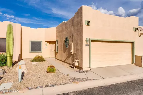 1224 Laramie Ln, Green Valley, AZ 85614