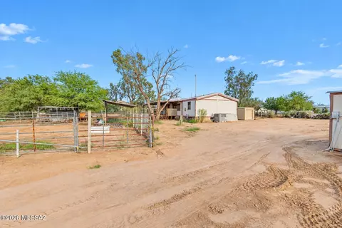 12800 W Wailaki Way, Tucson, AZ 85743