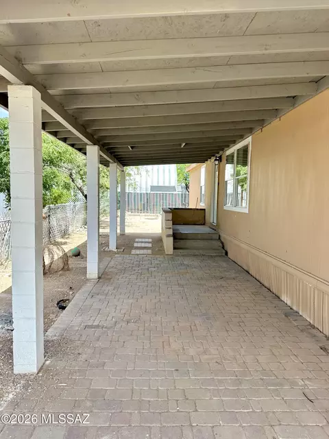 3217 E Bilby Rd, Tucson, AZ 85706 photo 3