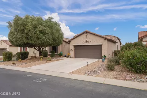 2227 E Apache Springs Ln, Green Valley, AZ 85614