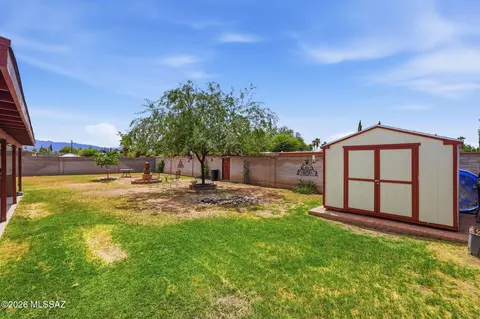 Exterior - 7430 E 39th St, Tucson, AZ 85730 photo 5 of 12