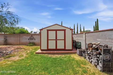 Exterior - 7430 E 39th St, Tucson, AZ 85730 photo 6 of 12