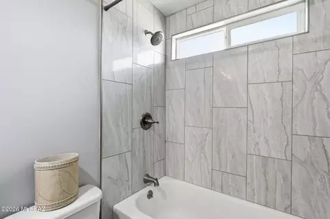 Bath - 7430 E 39th St, Tucson, AZ 85730 photo 4 of 4