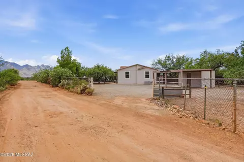 4530 Edwin Rd, Tucson, AZ 85739 photo 2