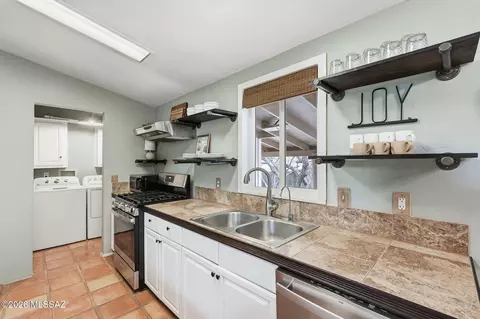 4530 Edwin Rd, Tucson, AZ 85739 photo 8