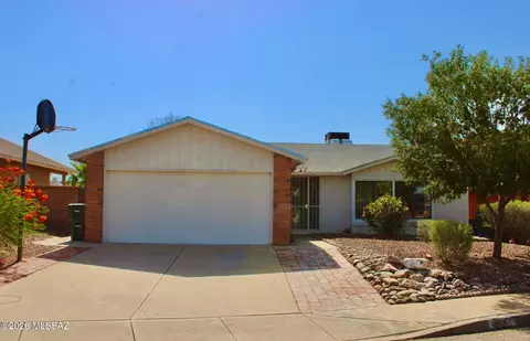 243 N Redcoat Ln, Tucson, AZ 85748