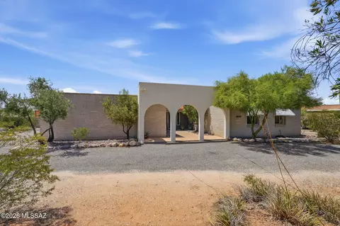 6741 N Pomona Rd, Tucson, AZ 85704