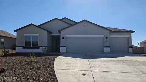 305 W Aberdeen St, Vail, AZ 85641