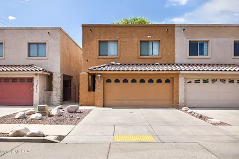 7490 E Deeps Way, Tucson, AZ 85710
