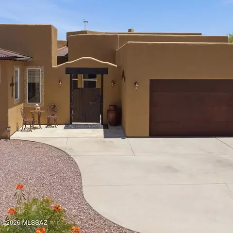 336 Via Capri, Rio Rico, AZ 85648