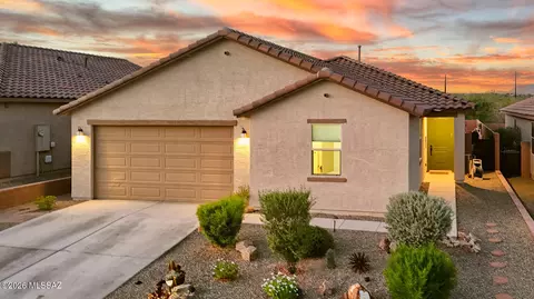 2226 W Desert Topaz Way, Tucson, AZ 85742