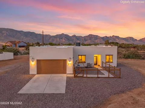 15781 N Twin Lakes Dr, Tucson, AZ 85739