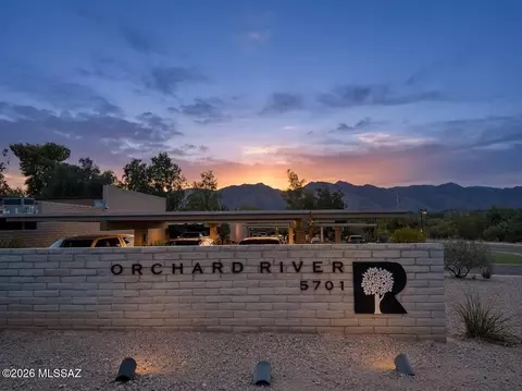 5701 E Glenn St # 123, Tucson, AZ 85712