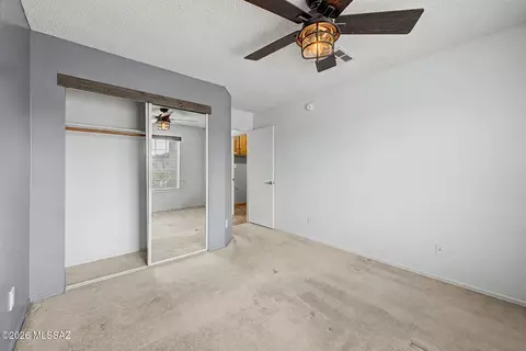 Bedroom - 8913 E Citrus Tree Dr, Tucson, AZ 85730 photo 6 of 7