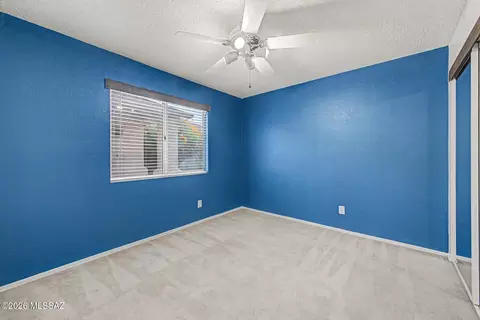 Bedroom - 8913 E Citrus Tree Dr, Tucson, AZ 85730 photo 3 of 7